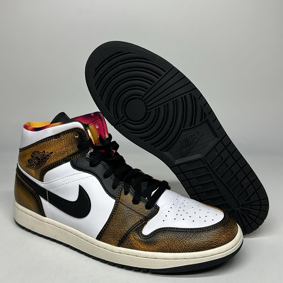 New Men’s Nike Air Jordan 1 Mid SE Shoes Black/Taxi White DQ8417-071 NWOB - Picture 3 of 7